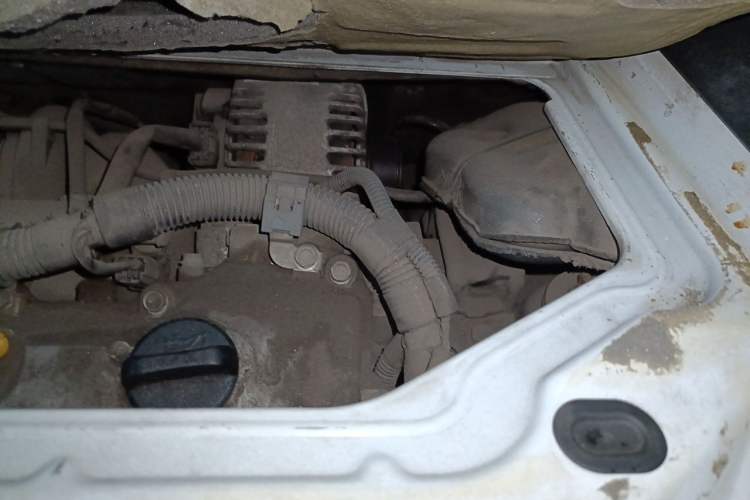 Used smart fortwo 2013 1.0T Hardtop Ice Cool Special Edition Engine Bay Left