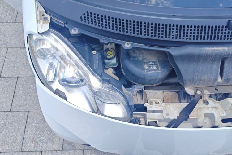 Used smart fortwo 2013 1.0T Hardtop Passion Edition Engine Bay Right