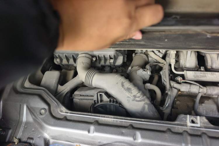 Used smart fortwo 2013 1.0T Hardtop Passion Edition Engine Bay Right