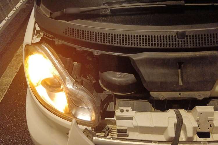 Used smart fortwo 2013 1.0T Hardtop Passion Edition Engine Bay Right