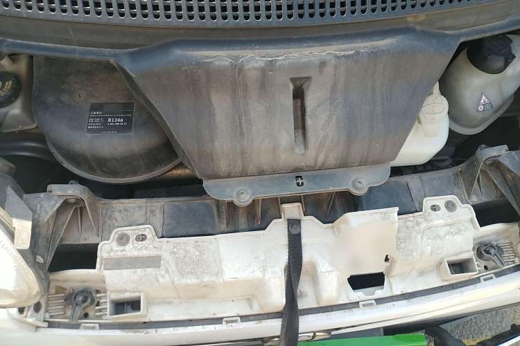 Used smart fortwo 2013 1.0T Hardtop Passion Edition Engine Bay
