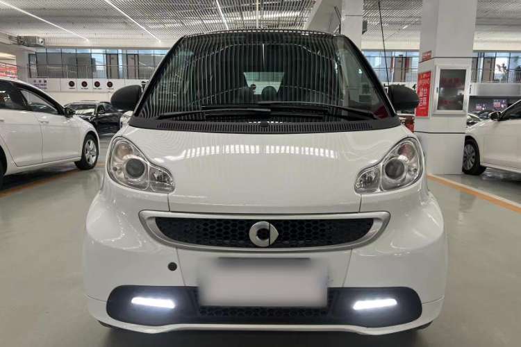 Used smart fortwo 2013 1.0T Hardtop Passion Edition Exterior 1
