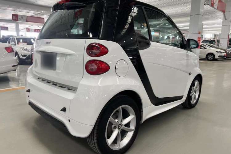 Used smart fortwo 2013 1.0T Hardtop Passion Edition Exterior 5