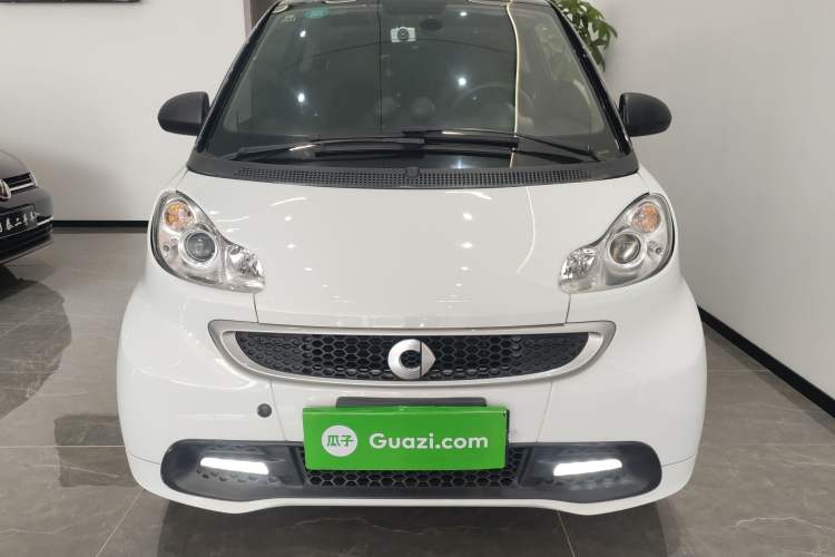 Used smart fortwo 2013 1.0T Hardtop Passion Edition Front
