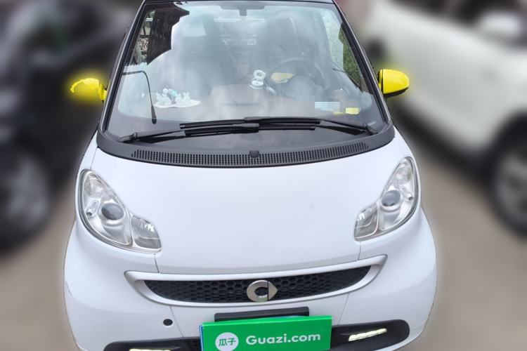 Used smart fortwo 2013 1.0 MHD New Year Special Edition Front