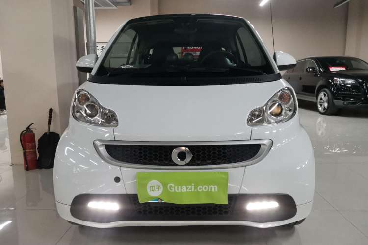 Used smart fortwo 2013 1.0T Hardtop Passion Edition Front