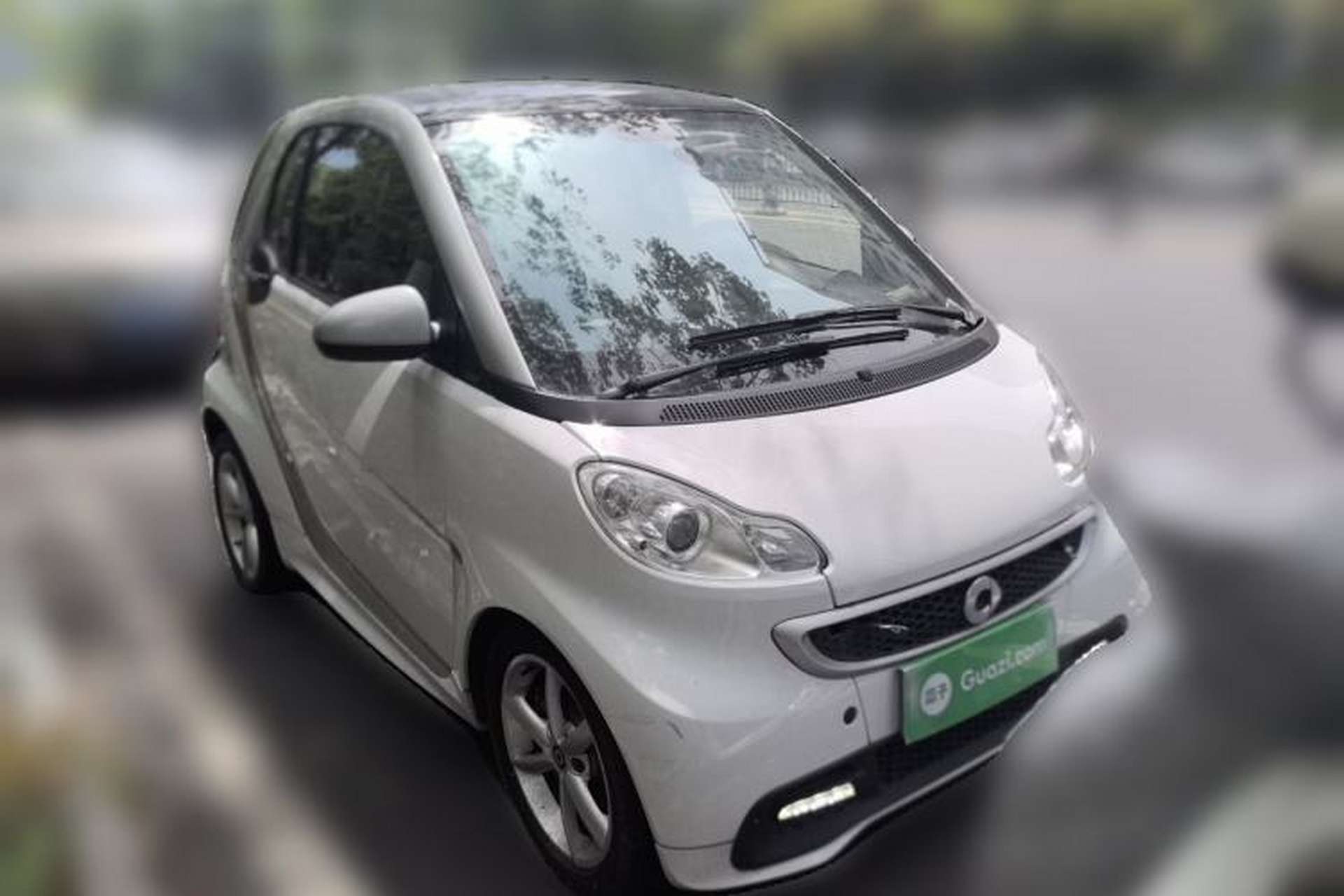 Used smart fortwo 2013 1.0T Hardtop Passion Edition Front Right 45 Deg
