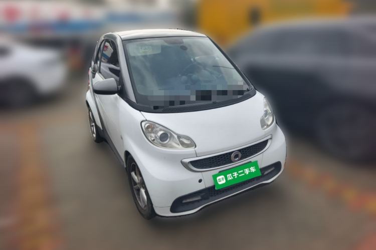 Used smart fortwo 2013 1.0T Hardtop Passion Edition Front Right 45 Deg