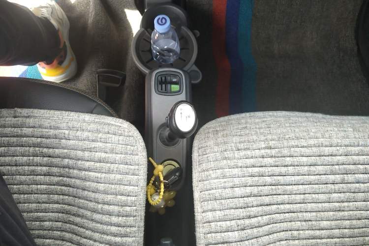 Used smart fortwo 2013 1.0T Hardtop City Ranger Special Edition Gear Lever