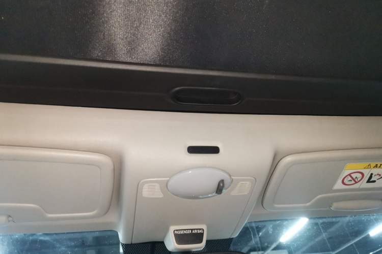 Used smart fortwo 2013 1.0T Hardtop Passion Edition Headliner