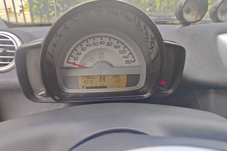 Used smart fortwo 2013 1.0T Hardtop Passion Edition Instrument Cluster