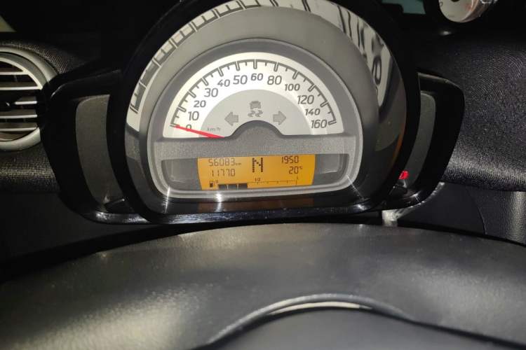 Used smart fortwo 2013 1.0T Hardtop Passion Edition Instrument Cluster