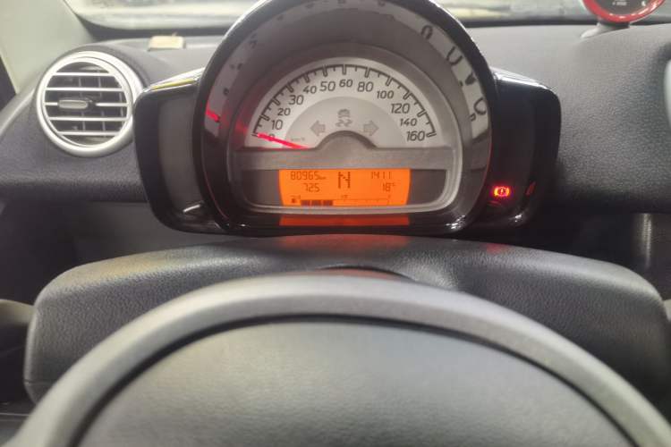 Used smart fortwo 2013 1.0 MHD Hardtop Chocolate Special Edition Instrument Cluster