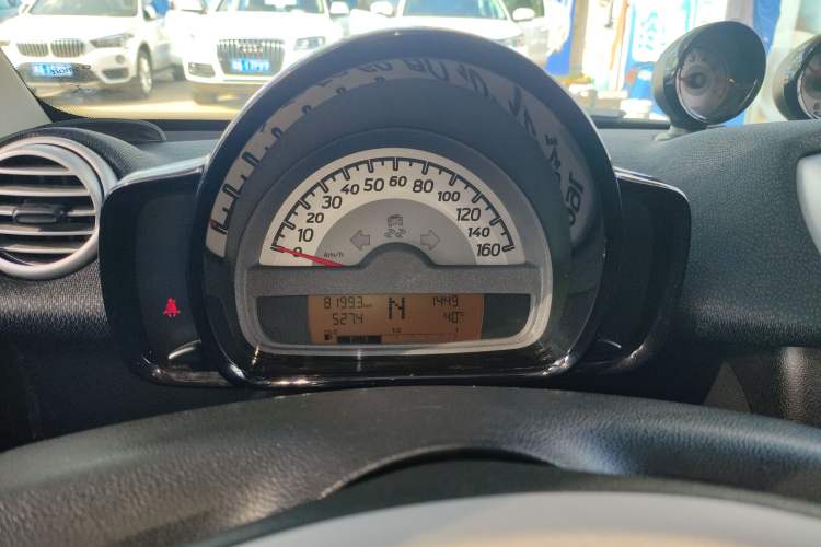 Used smart fortwo 2013 1.0T Hardtop Passion Edition Instrument Cluster