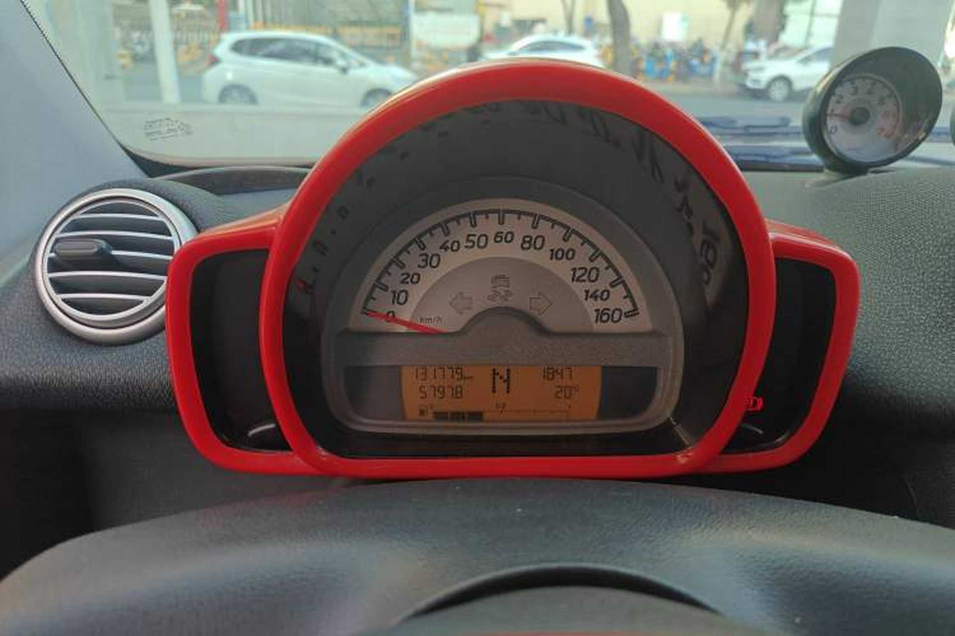 Used smart fortwo 2013 1.0T Convertible Passion Edition Instrument Cluster
