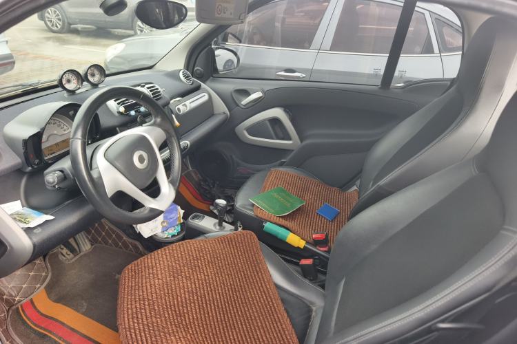 Used smart fortwo 2013 1.0T Hardtop Passion Edition Left Front Seat