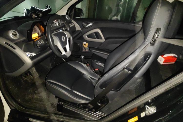 Used smart fortwo 2013 1.0T Hardtop Passion Edition Left Front Seat
