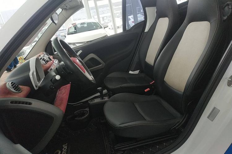 Used smart fortwo 2013 1.0T Convertible Ice Cool Special Edition Left Front Seat