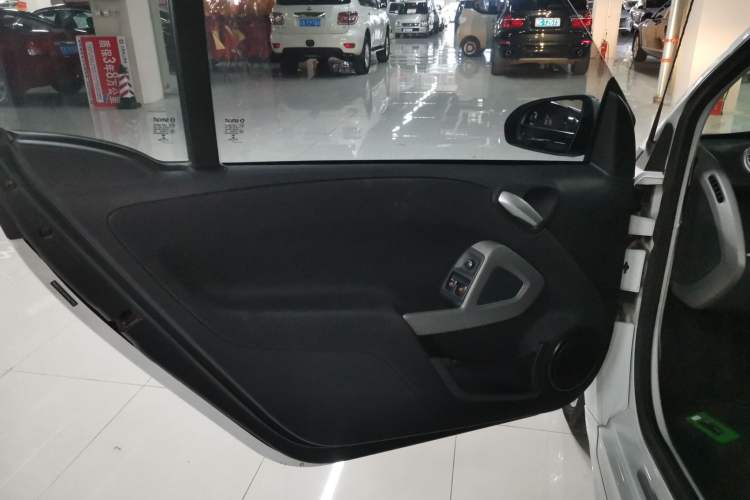 Used smart fortwo 2013 1.0T Hardtop Passion Edition Left Rear Door Interior
