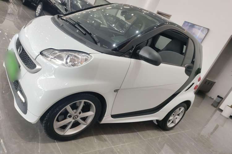 Used smart fortwo 2013 1.0T Hardtop Passion Edition Left Side