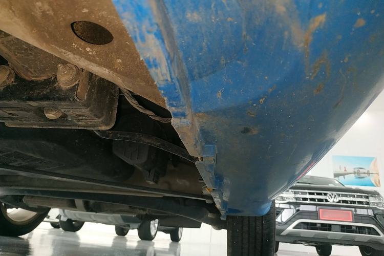 Used smart fortwo 2013 1.0T Convertible Ice Cool Special Edition Left Side Sill