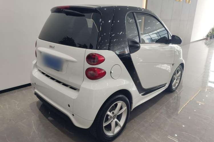 Used smart fortwo 2013 1.0T Hardtop Passion Edition Rear Right 45 Deg
