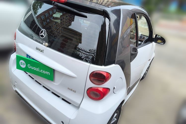 Used smart fortwo 2013 1.0 MHD New Year Special Edition Rear Right 45 Deg