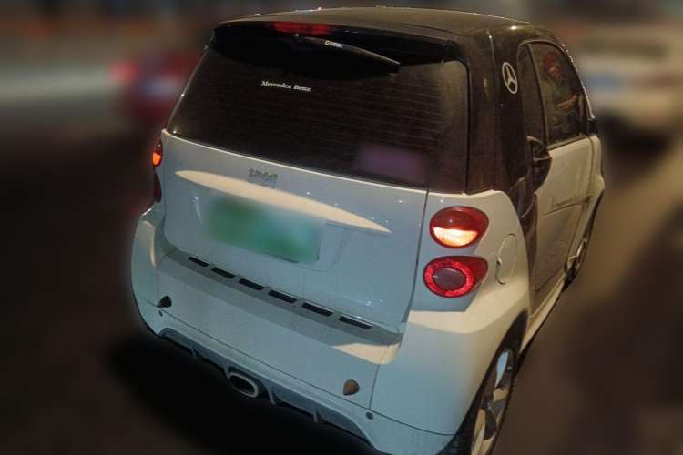 Used smart fortwo 2013 1.0T Hardtop Passion Edition Rear Right 45 Deg