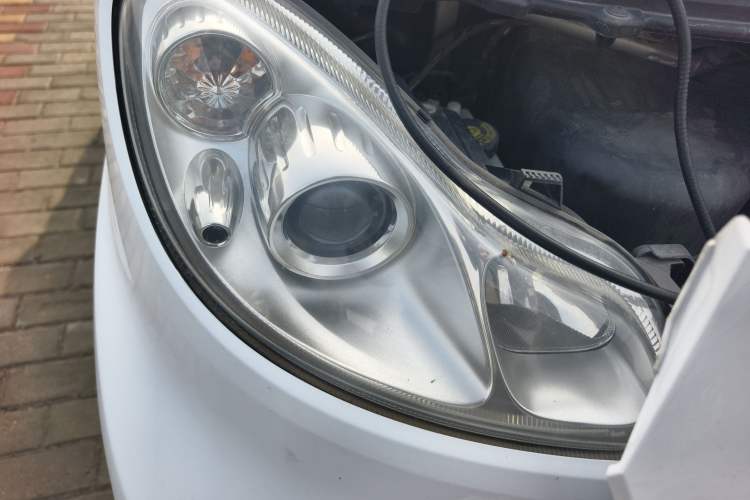 Used smart fortwo 2013 1.0T Hardtop Passion Edition Right Front Headlight