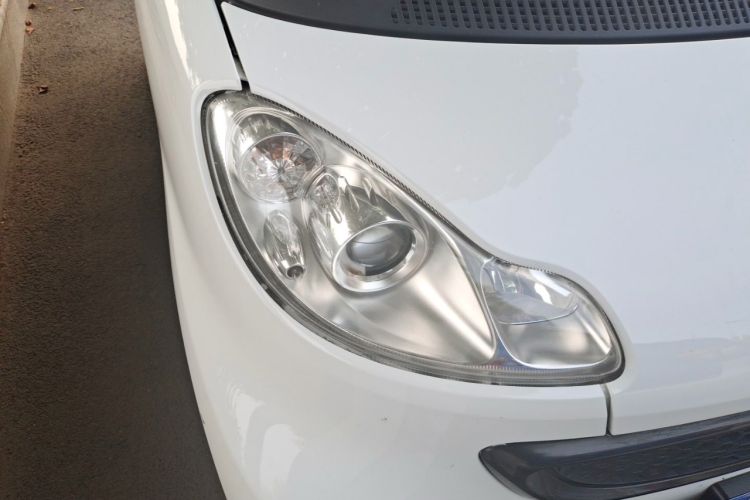 Used smart fortwo 2013 1.0 MHD New Year Special Edition Right Front Headlight