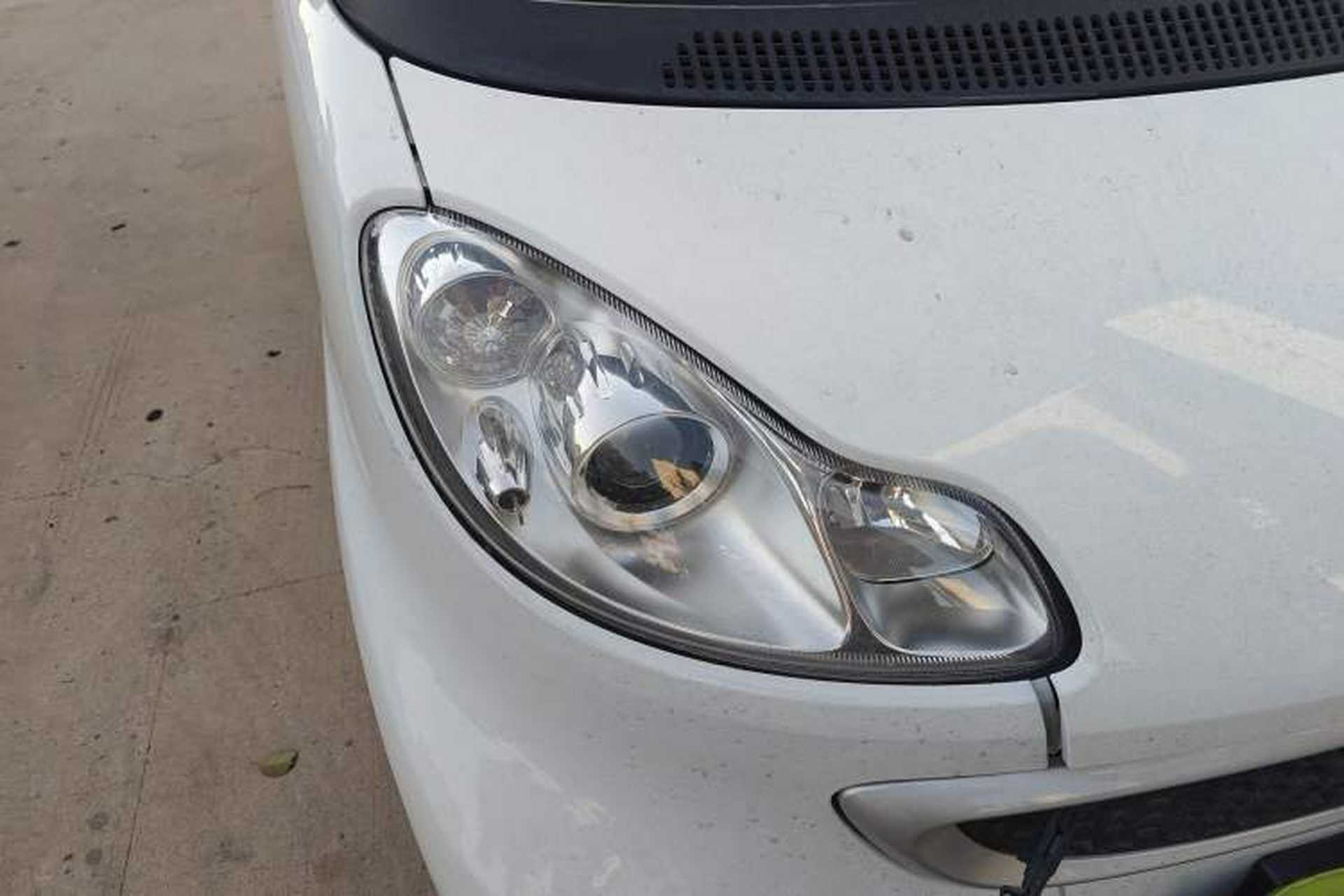 Used smart fortwo 2013 1.0T Convertible Passion Edition Right Front Headlight