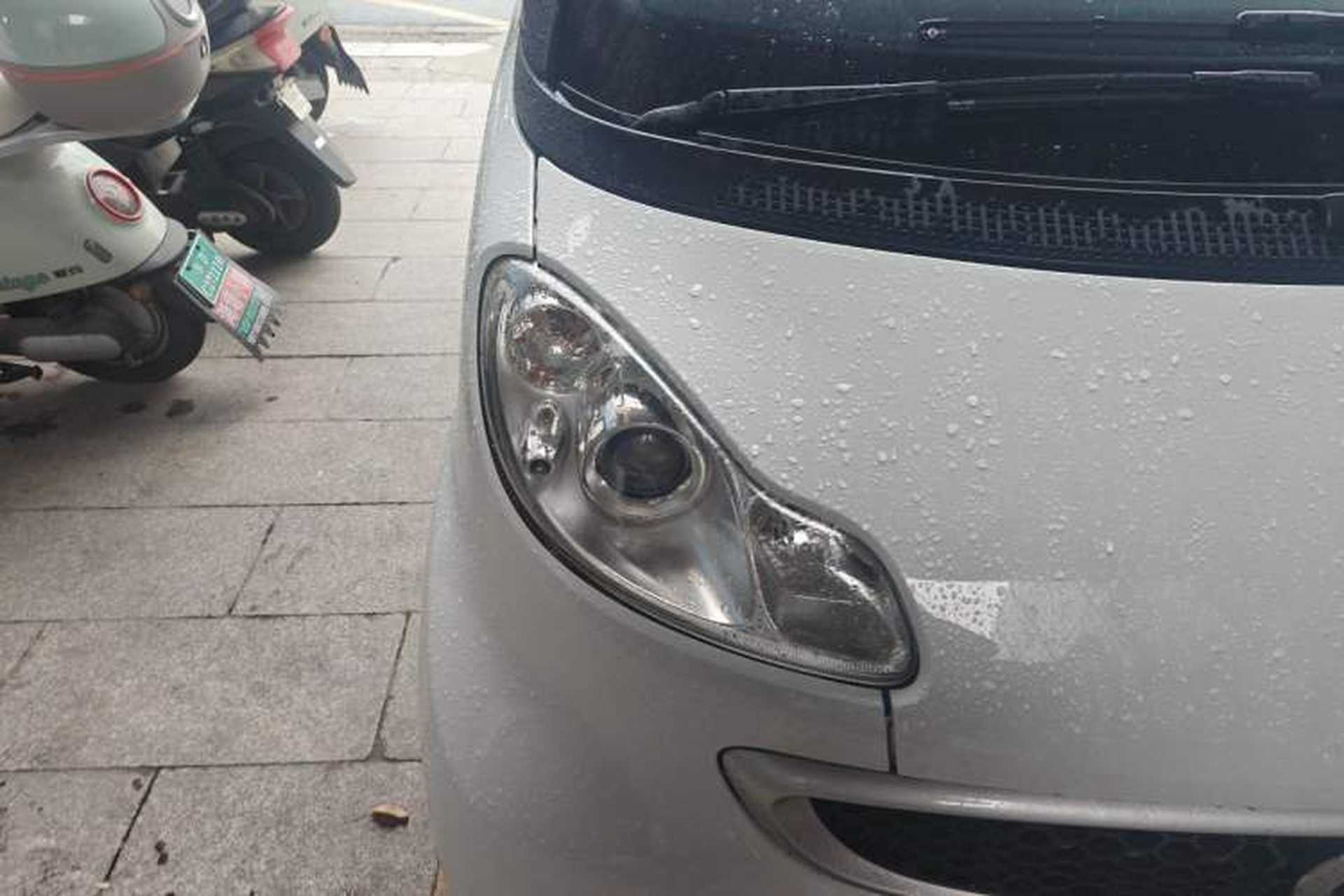 Used smart fortwo 2013 1.0 MHD New Year Special Edition Right Front Headlight