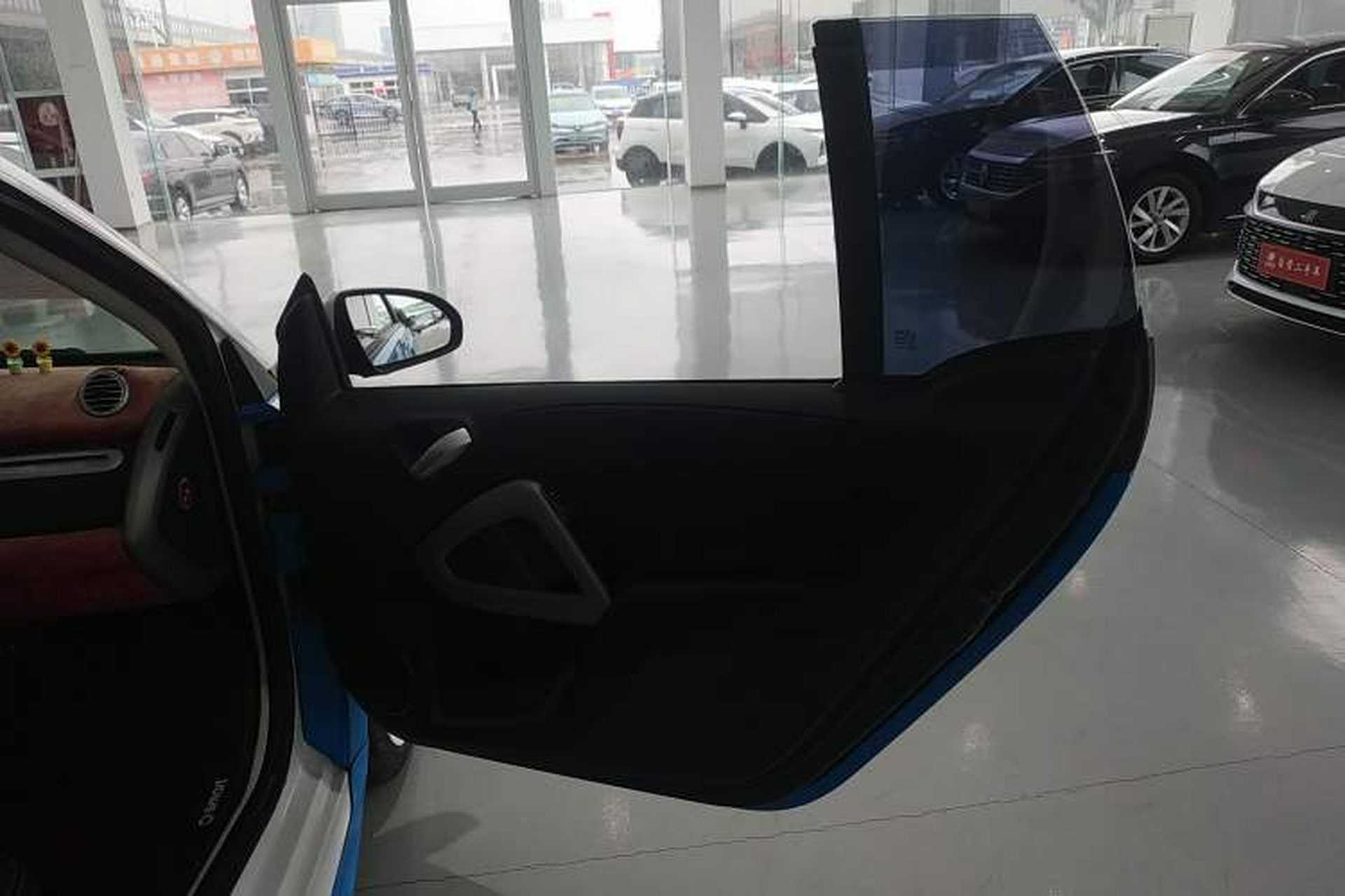 Used smart fortwo 2013 1.0T Convertible Ice Cool Special Edition Right Rear Door Interior