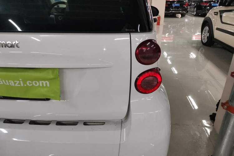 Used smart fortwo 2013 1.0T Hardtop Passion Edition Right Rear Taillight