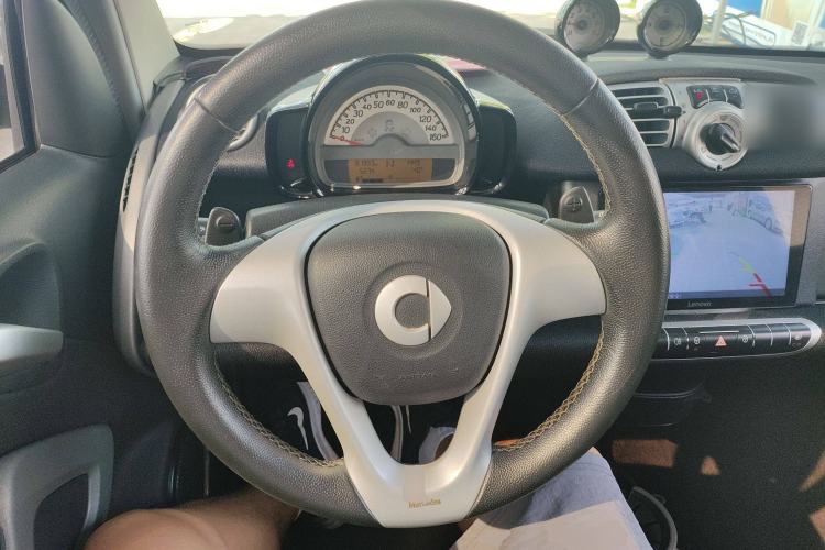 Used smart fortwo 2013 1.0T Hardtop Passion Edition Steering Wheel