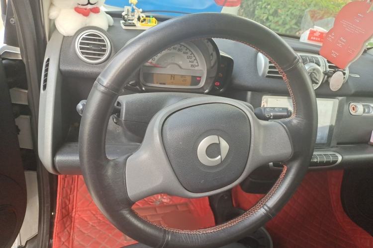 Used smart fortwo 2013 1.0 MHD New Year Special Edition Steering Wheel