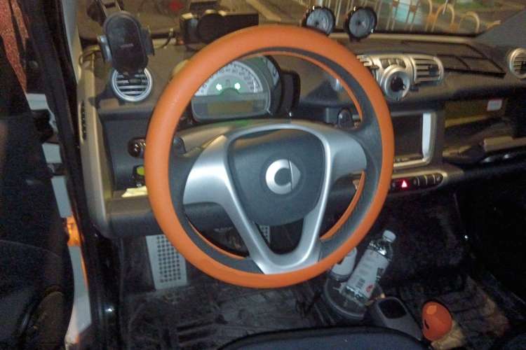 Used smart fortwo 2013 1.0T Hardtop Passion Edition Steering Wheel