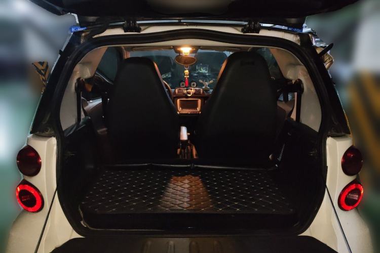 Used smart fortwo 2013 1.0T Hardtop Passion Edition Trunk