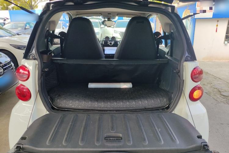 Used smart fortwo 2013 1.0T Hardtop Passion Edition Trunk