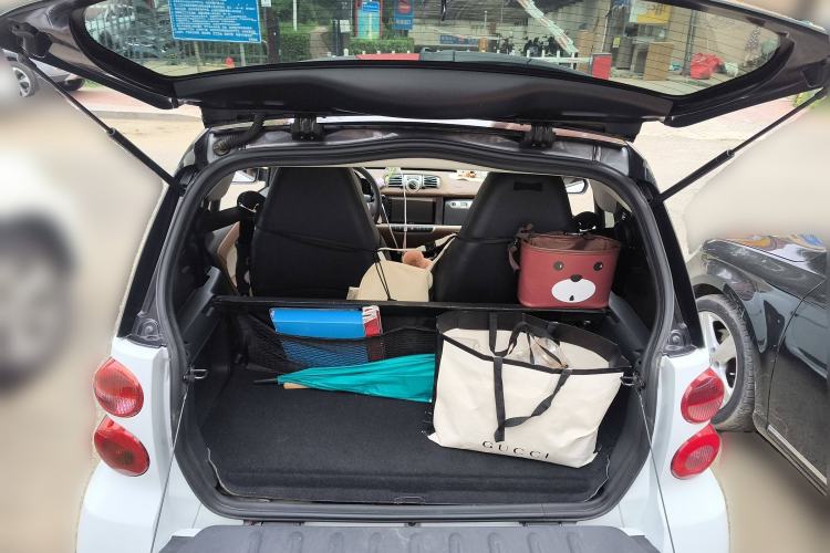 Used smart fortwo 2013 1.0 MHD New Year Special Edition Trunk