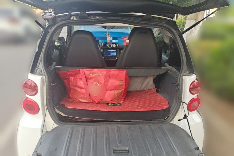 Used smart fortwo 2013 1.0 MHD New Year Special Edition Trunk