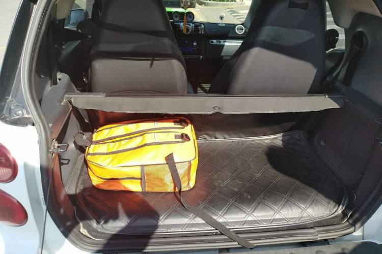 Used smart fortwo 2013 1.0T Hardtop Passion Edition Trunk