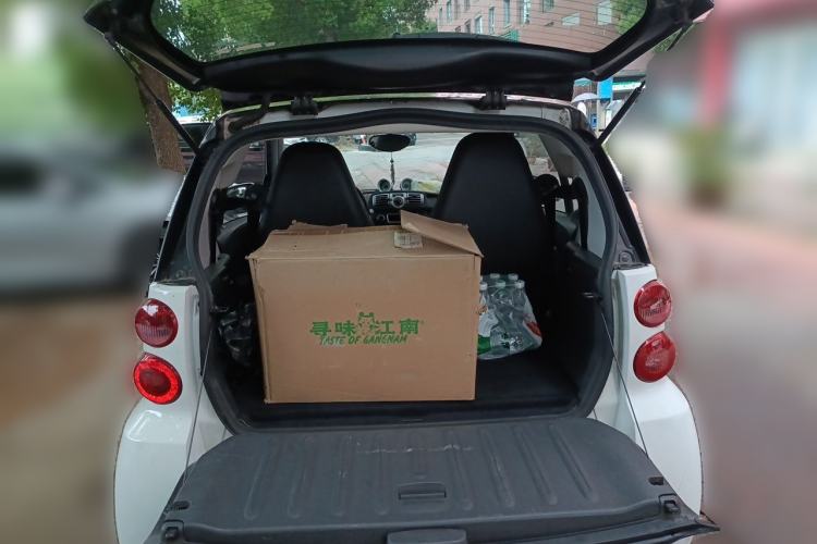 Used smart fortwo 2013 1.0T Hardtop Ice Cool Special Edition Trunk