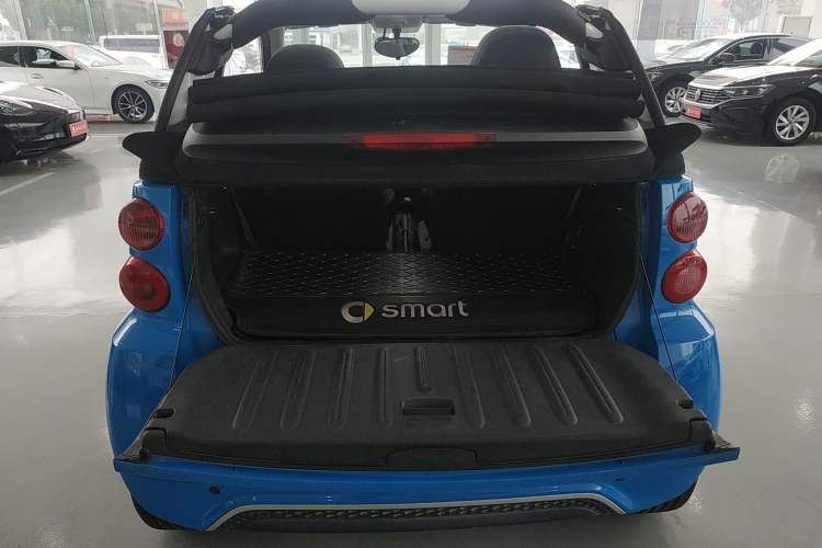 Used smart fortwo 2013 1.0T Convertible Ice Cool Special Edition Trunk