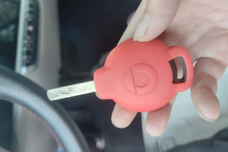 Used smart fortwo 2013 1.0T Convertible Passion Edition Vehicle Key