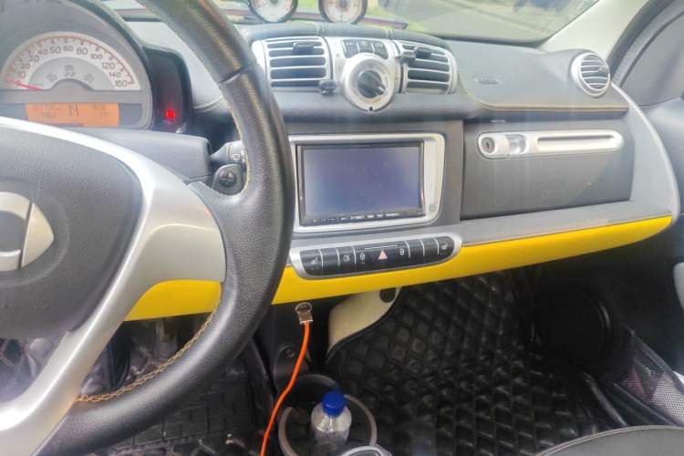 Used smart fortwo 2013 1.0T Hardtop City Ranger Special Edition Audio And AC Panel