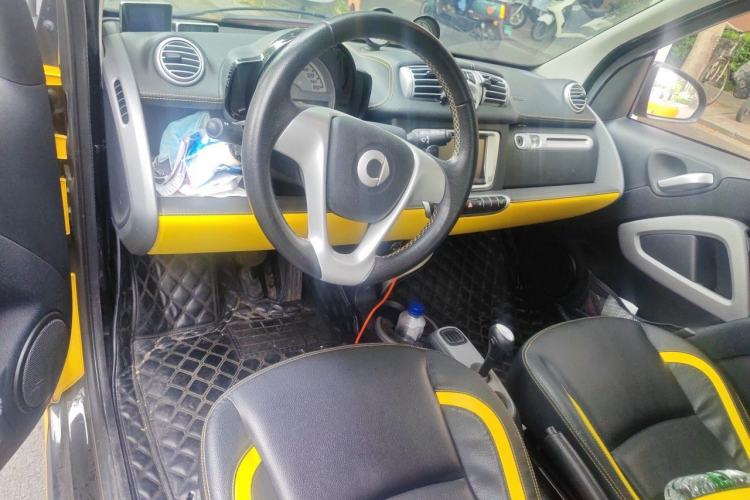 Used smart fortwo 2013 1.0T Hardtop City Ranger Special Edition Center Console