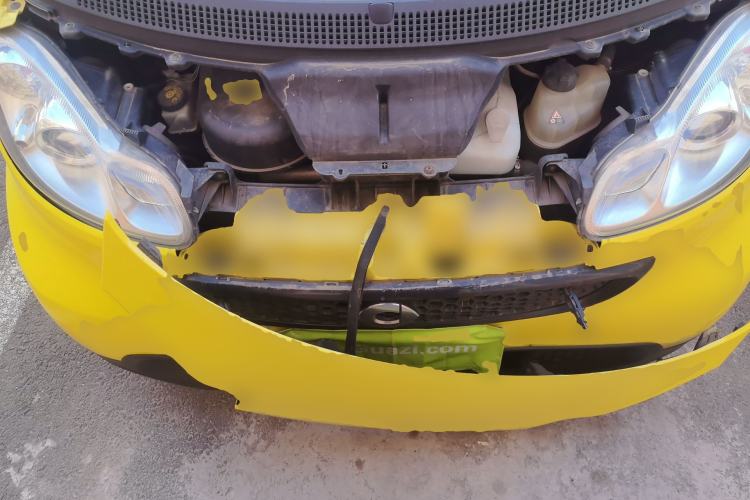Used smart fortwo 2013 1.0 MHD New Year Special Edition Engine Bay