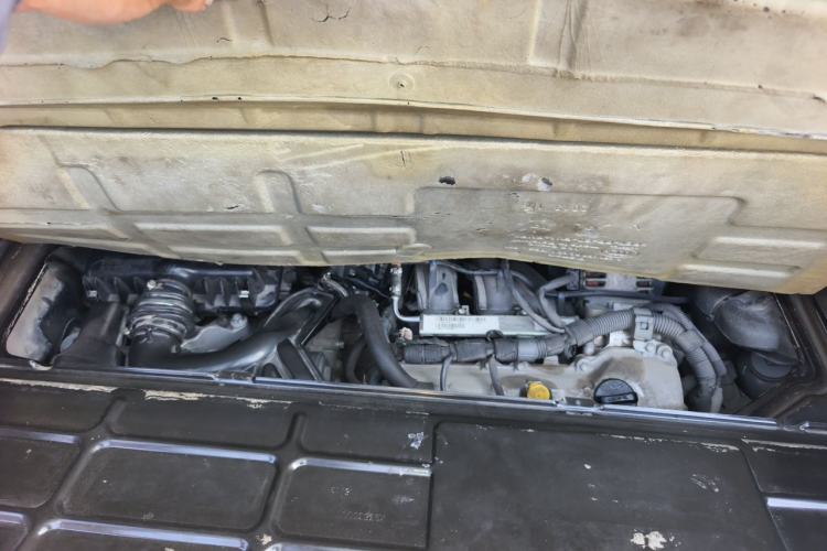 Used smart fortwo 2013 1.0 MHD Hardtop City Ranger Special Edition Engine Bay