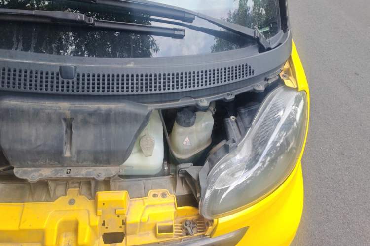 Used smart fortwo 2013 1.0T Hardtop City Ranger Special Edition Engine Bay Left